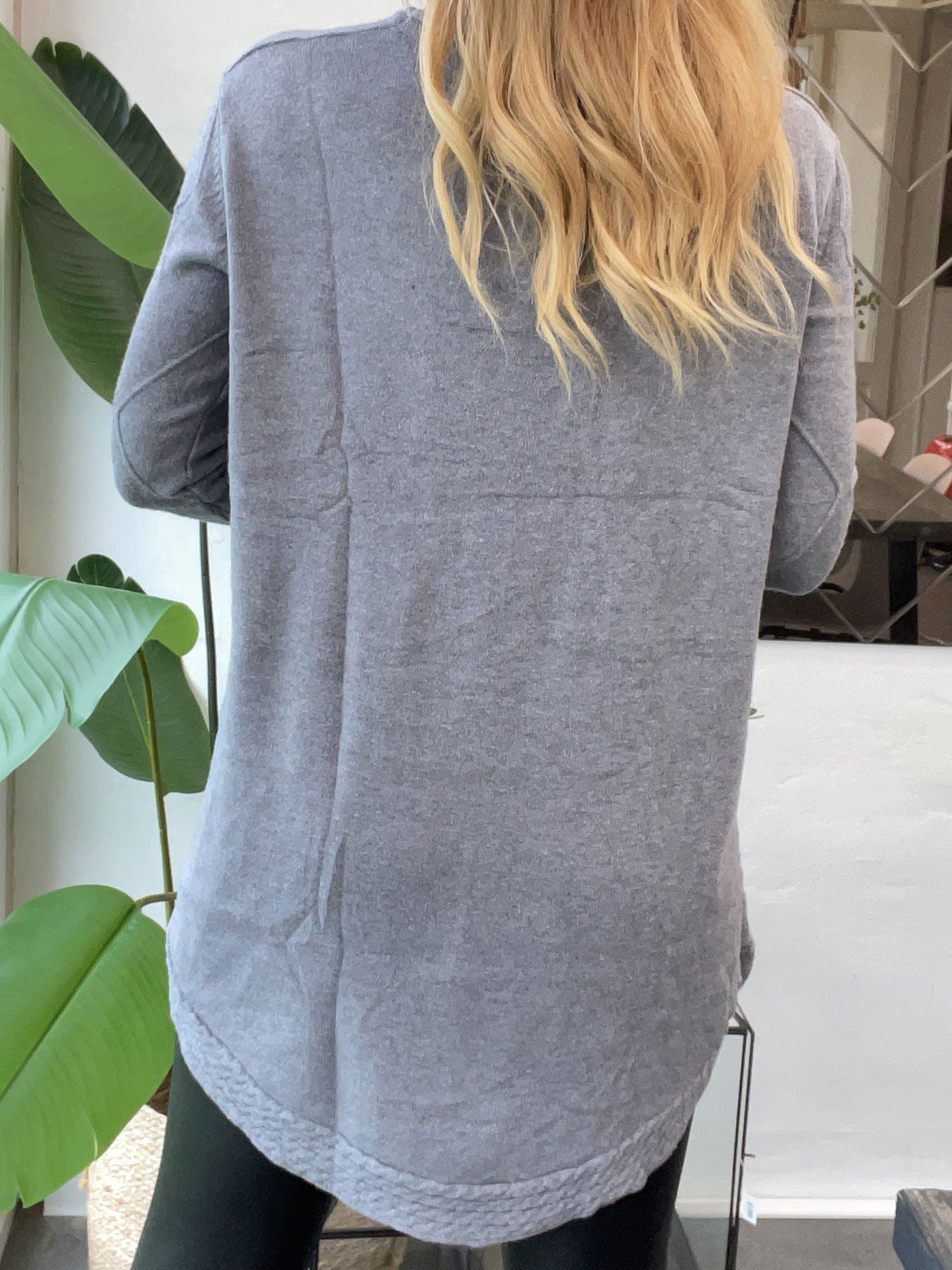 Debbie - Lång blus i mjuk stickning